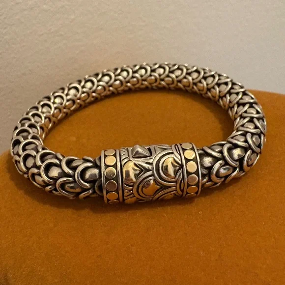 JOHN HARDY Intricate Silver and 18kt Gold Bracelet - Picture 3 of 15